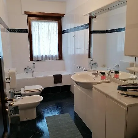 Ricci's House Free Parking Cir Vda-aosta 0035 דירה אאוסטה